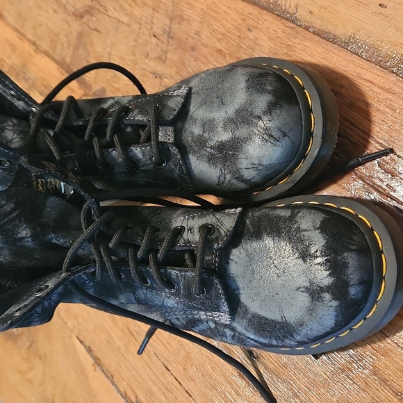 Dr.Martens women's size 7 1460 Pascal tie dye black+charcoal boots EUC - Picture 5 of 5